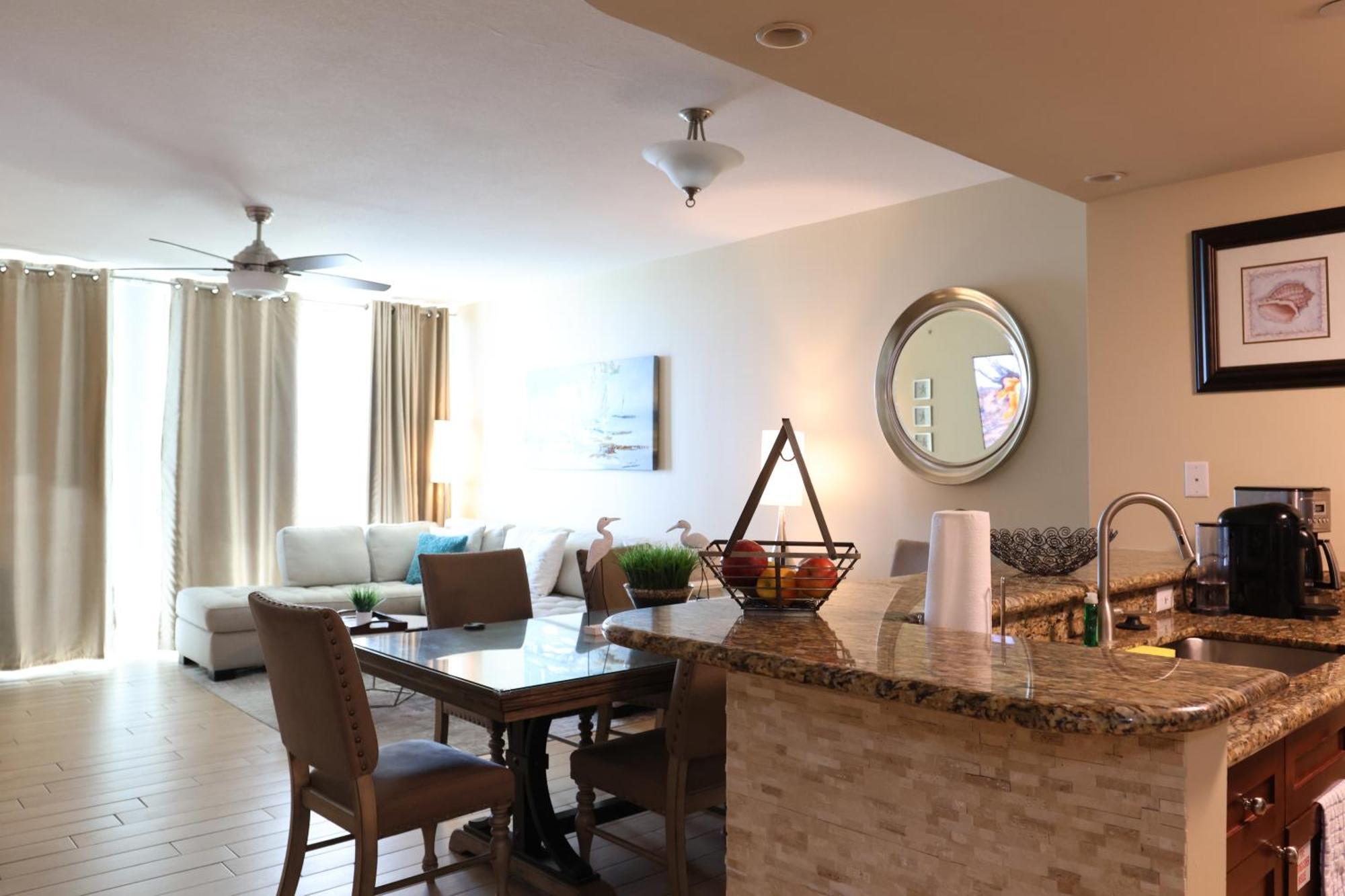 Aqua 1504 Beachfront Condo With Free Beach Chairs Panama Stadt Exterior foto
